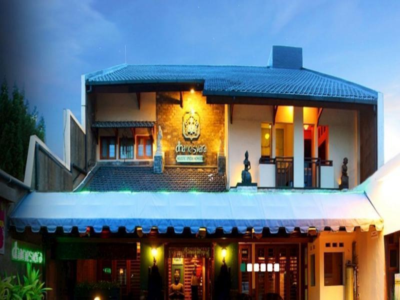 Dhanesvara Holistic Unique Homestay Wonotjolo Eksteriør bilde