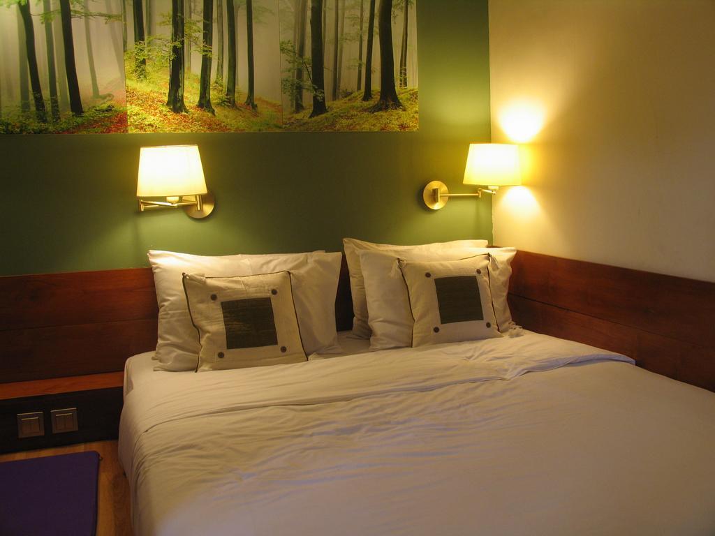 Dhanesvara Holistic Unique Homestay Wonotjolo Rom bilde